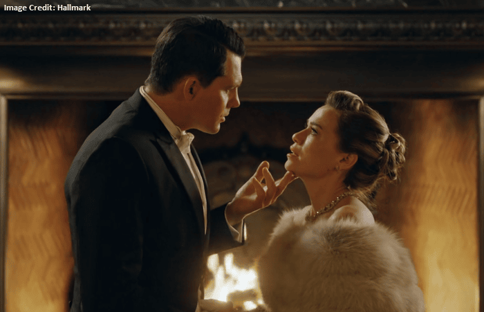 Jack and Lucy in the past - A Biltmore Christmas - Hallmark
